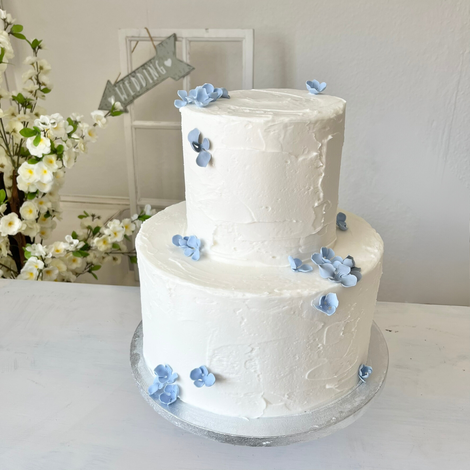 Frosting & Flowers