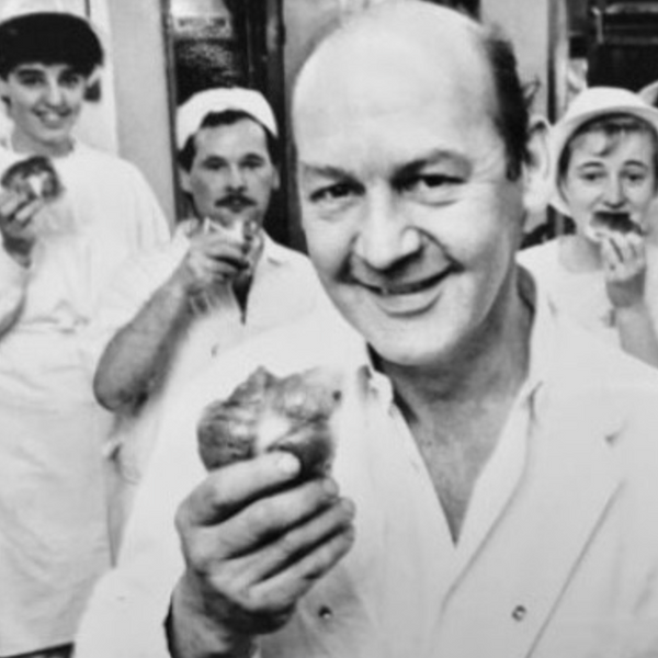 Gardners bakery hot cross bun photo